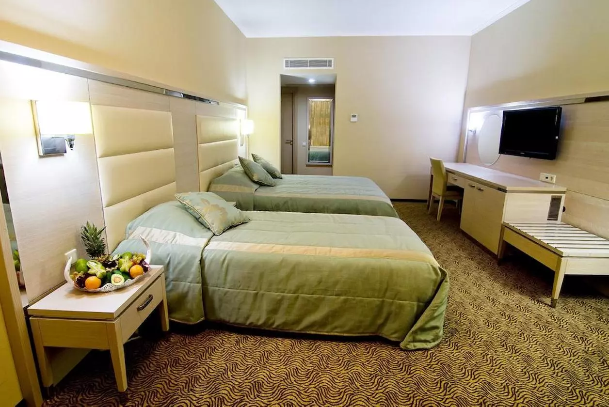 GRANDBELISH_SHABAVIZ (20).jpg